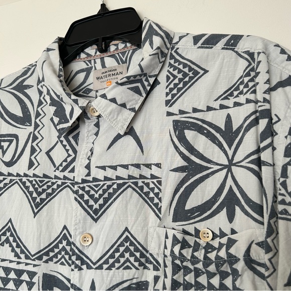Quiksilver Waterman Tailored Fit Hawaiian Aloha Shirt - Picture 3 of 12